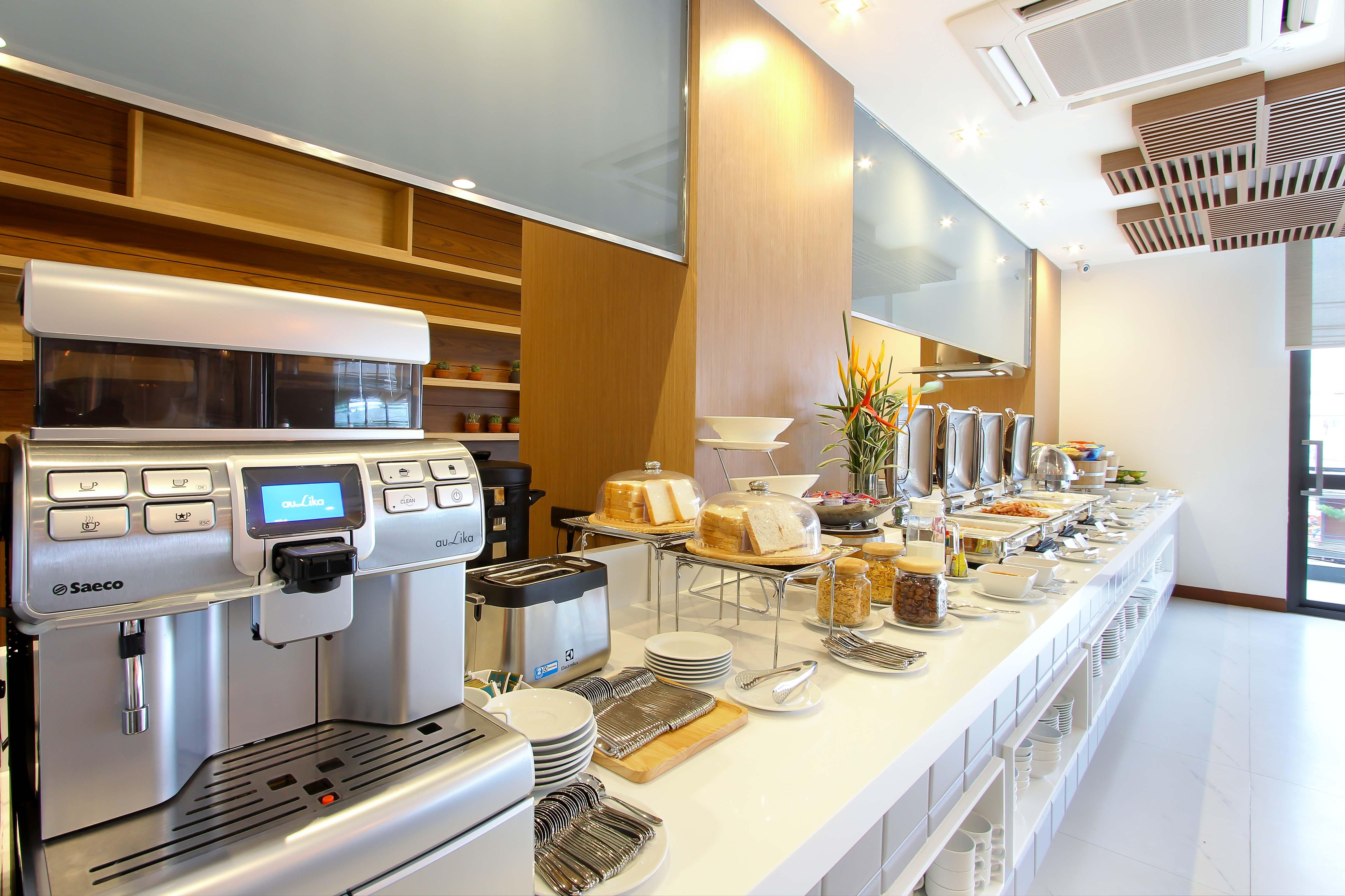 Plaai Prime Hotel Rayong Sha Extra Plus Buitenkant foto